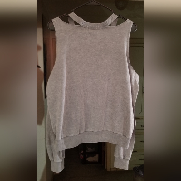 Project social t cutout cold shoulder sweater xs - Picture 2 of 6
